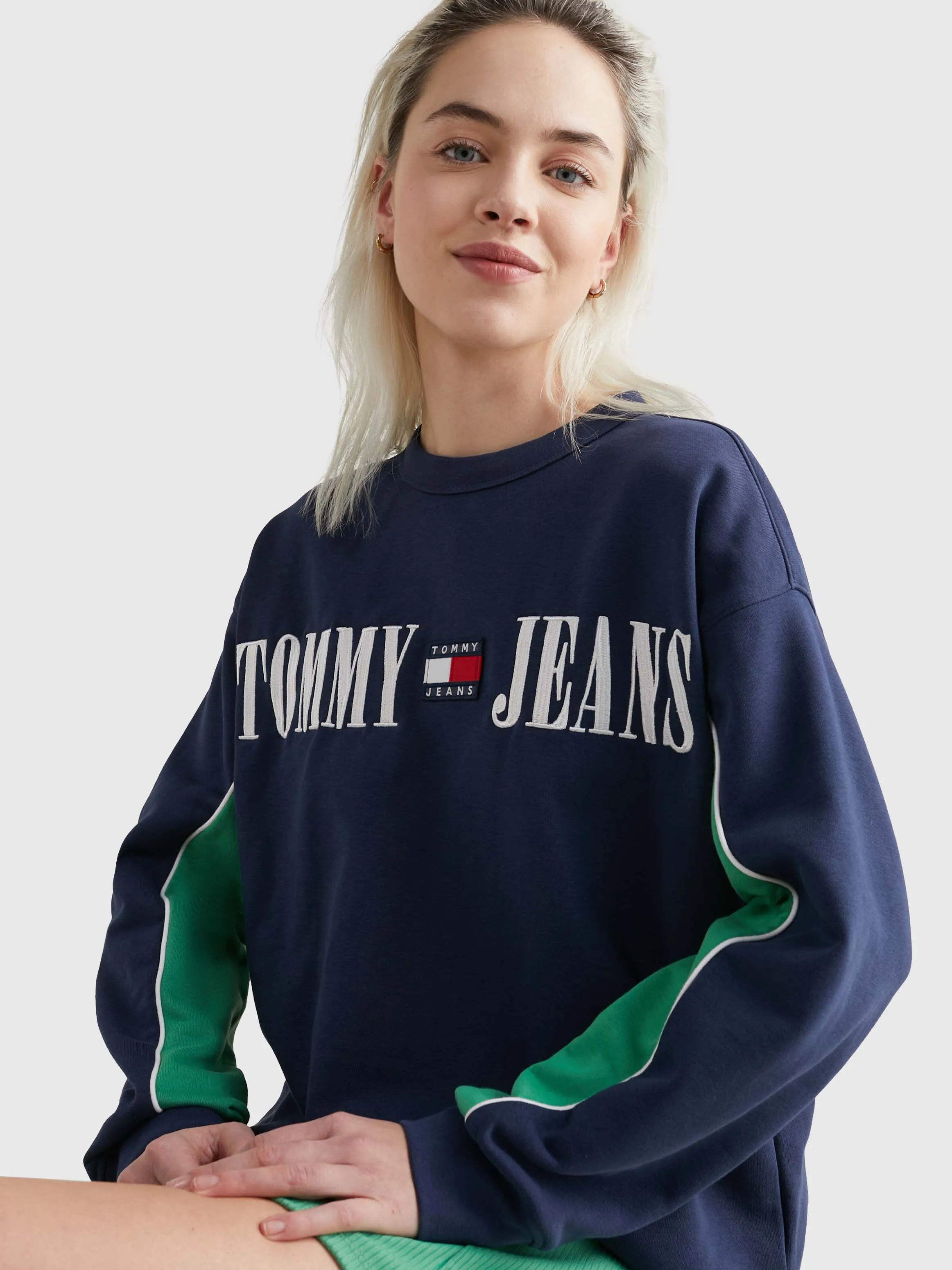 Archive Logo Relaxed Sweatshirt | Sweatshirts & Hoodies | Tommy Jeans