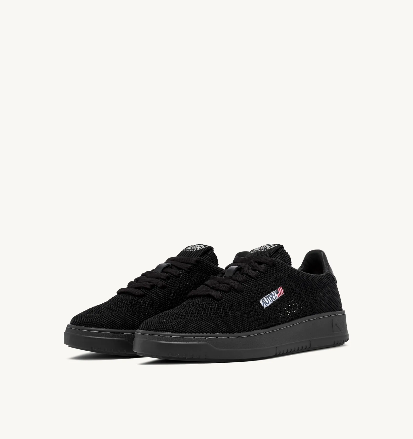 AUTRY SNEAKERS MAN  EASEKNIT MEDALIST LOW SNEAKERS IN BLACK FABRIC