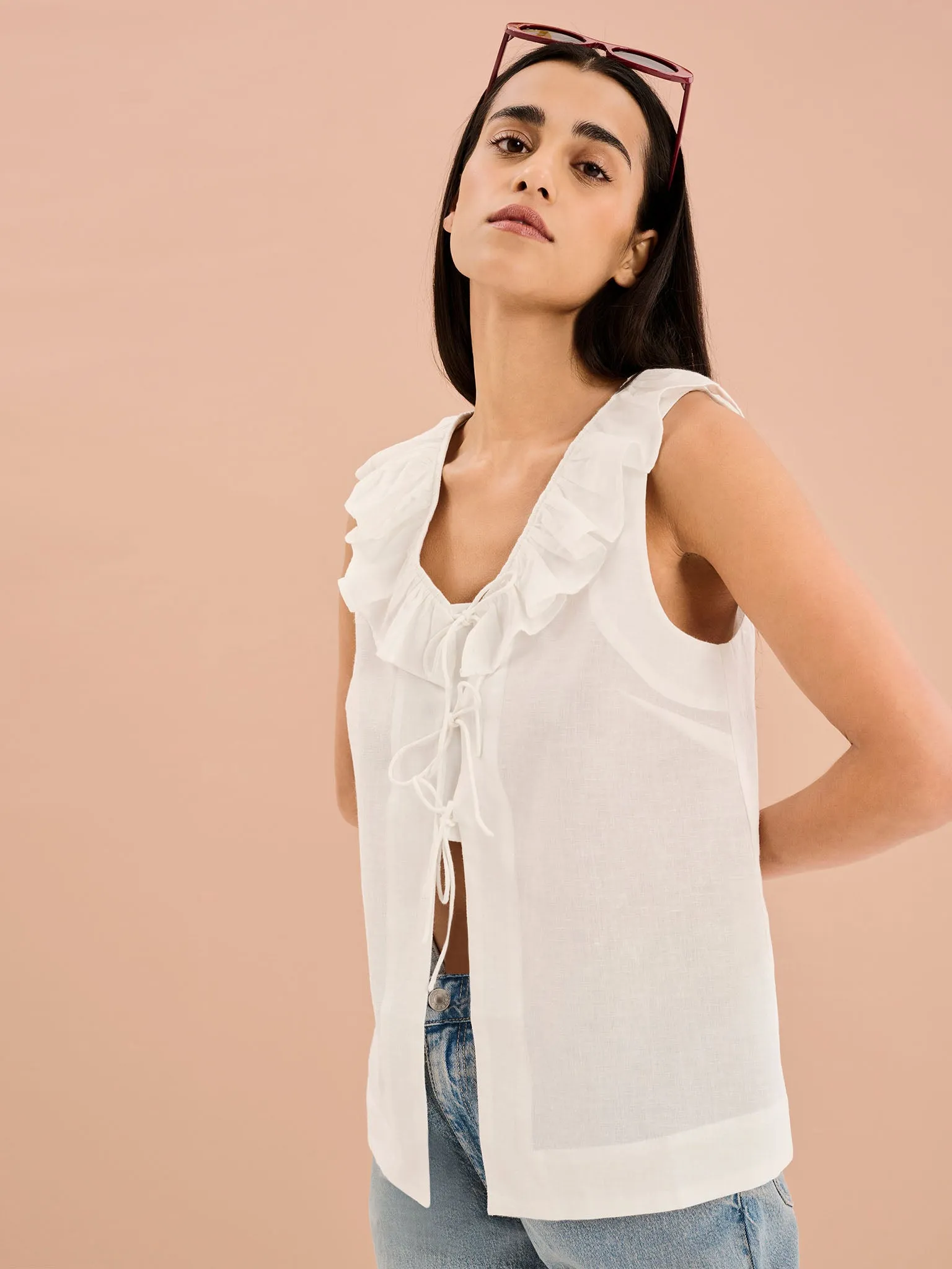 Rachael Frill Collar Sleeveless Blouse in White