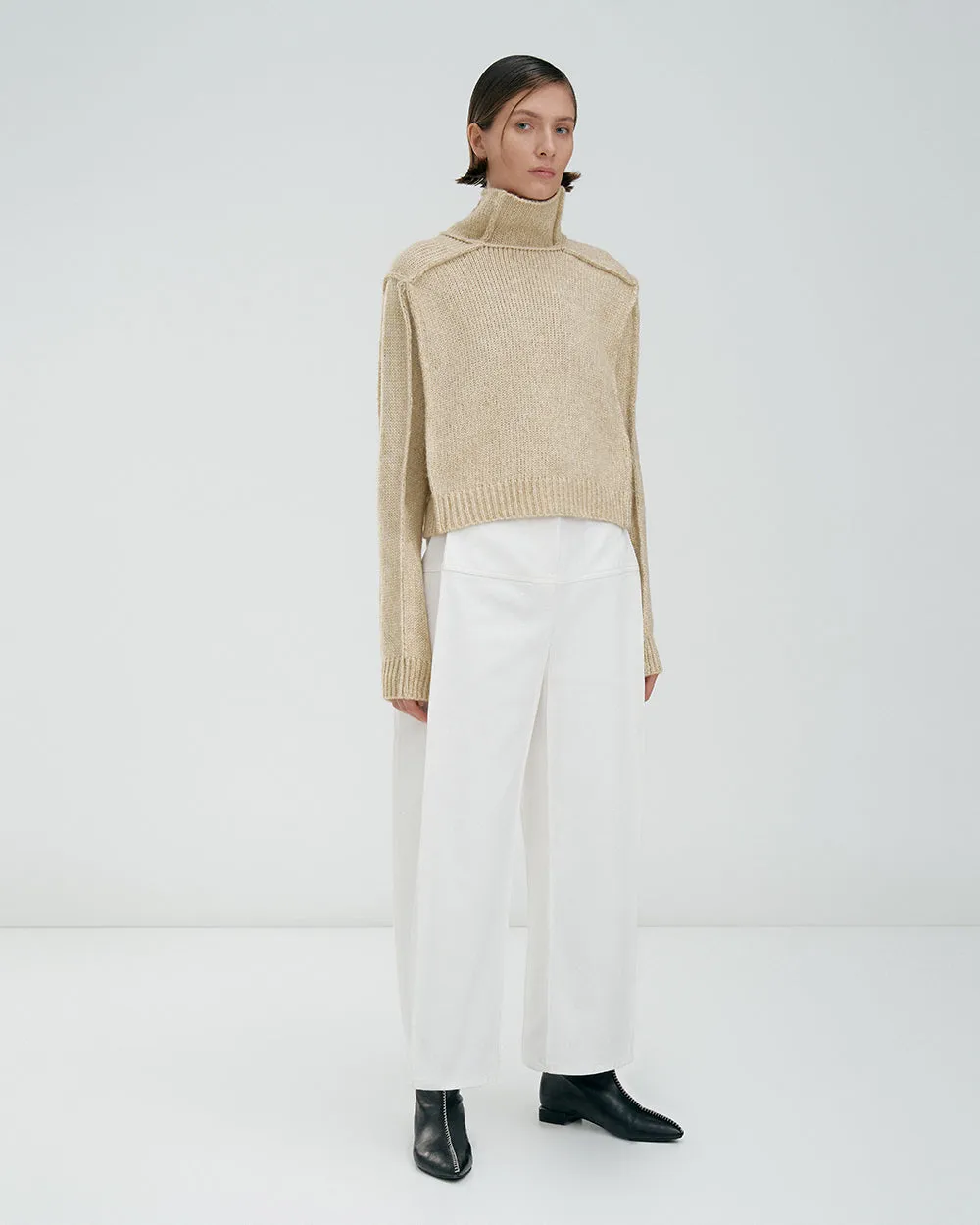 SQUARE SWEATER