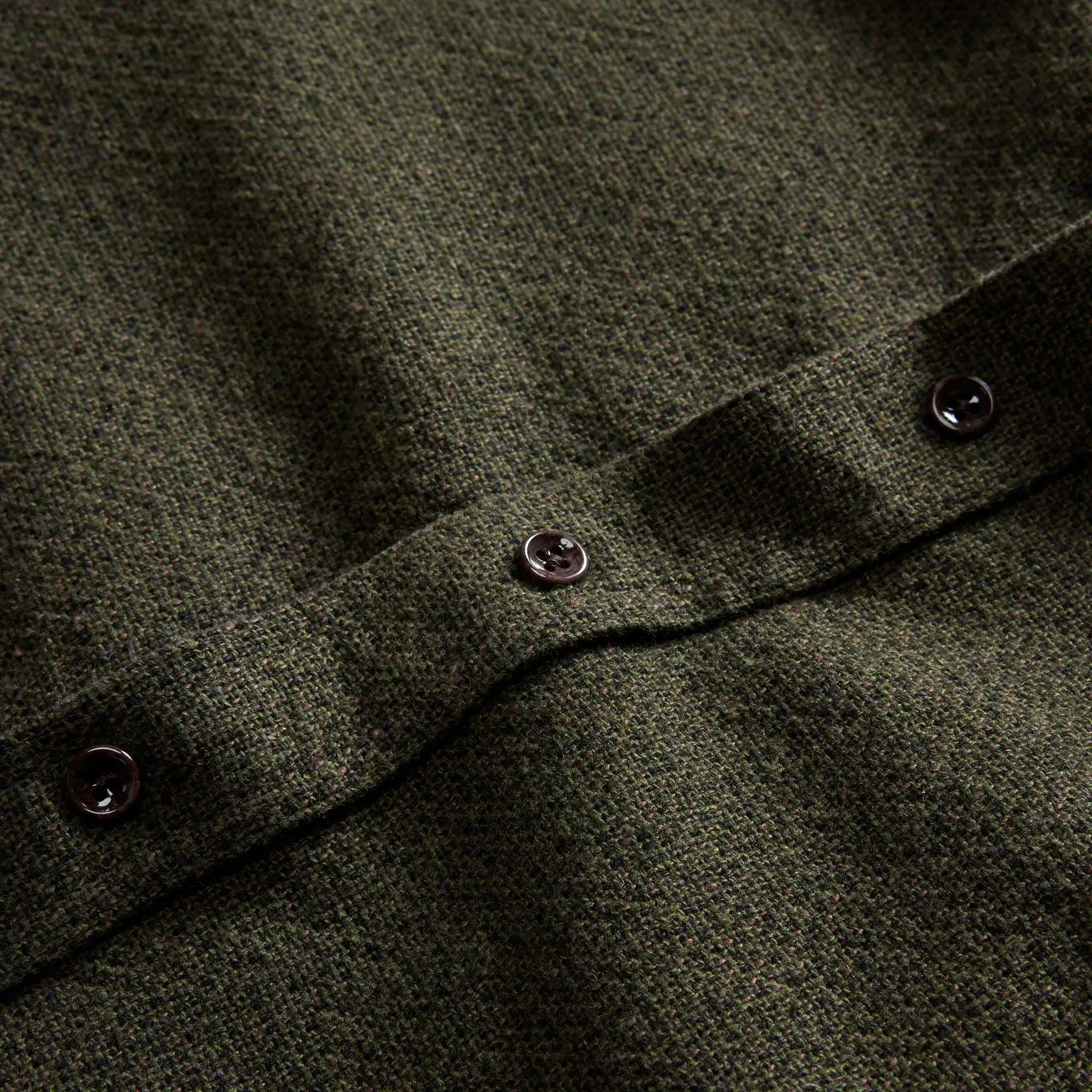 The Ledge Shirt in Dark Forest Linen Tweed